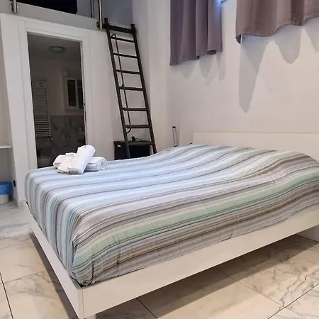 Jolly Guest house